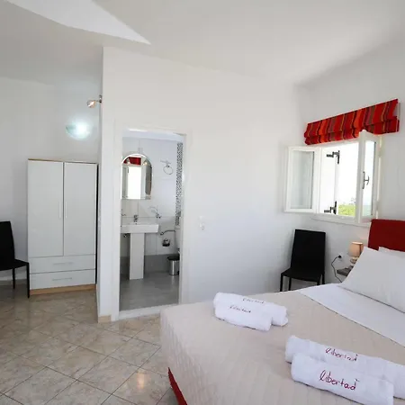 Libertad 4* Imerovigli (Santorini)